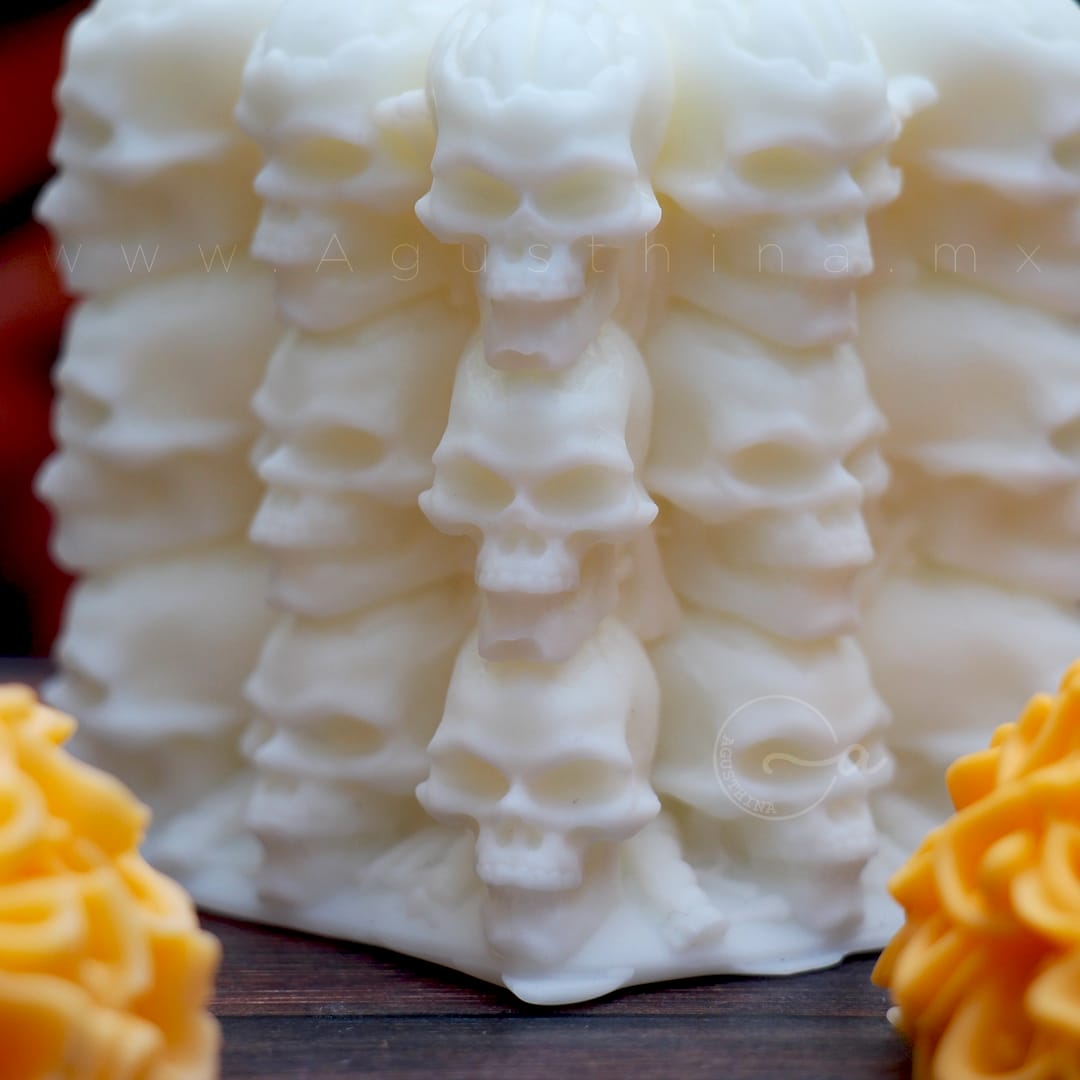 vela de soya bubble en forma de craneos