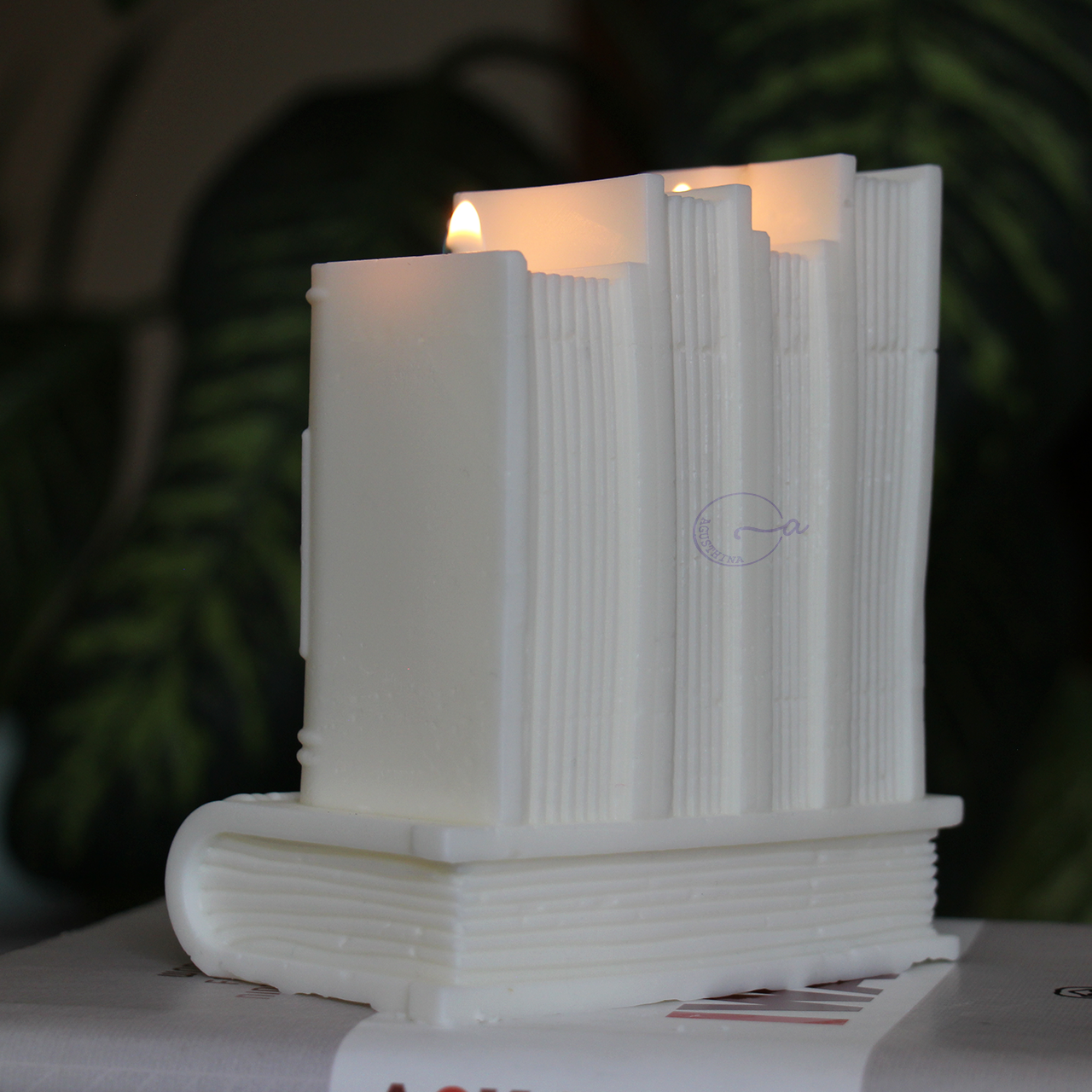 vela soya forma de libro